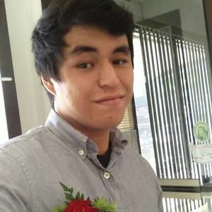 Meet your Posher, Zachary